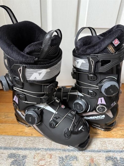 Field Tested - 2026 Nordica Speedmachine 3 115 W BOA DD Ski Boots Review