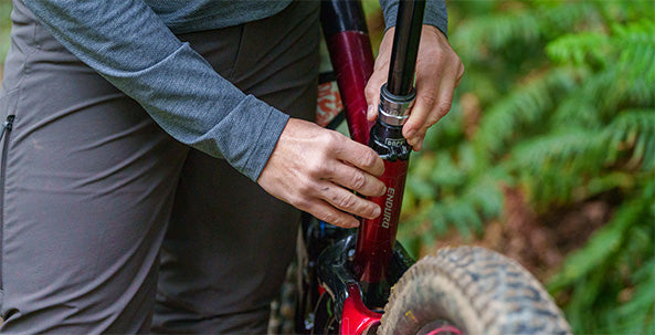 How to Bleed & Service a RockShox Reverb Seatpost