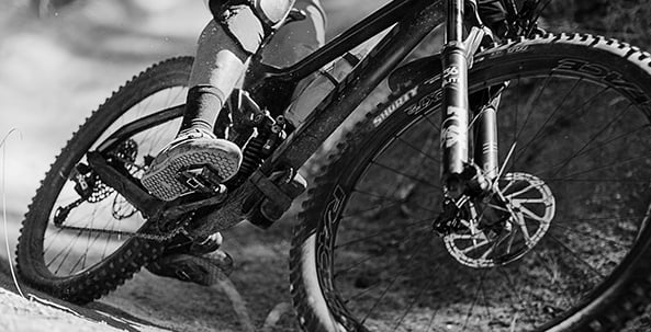 How to Choose Mountain Bike Pedals - Flats & Clipless