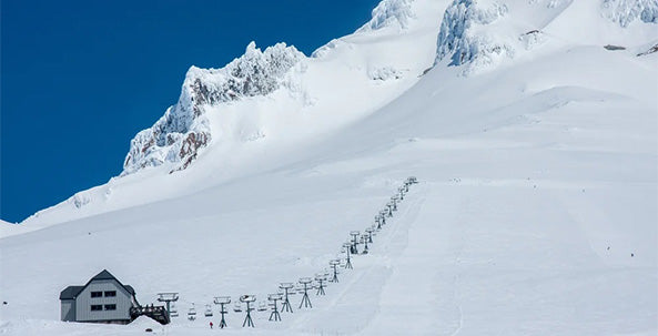 Timberline Lodge Skiing & Snowboarding Resort Guide