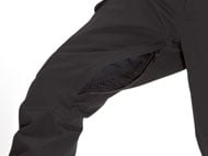 Mesh-Lined Inner Thigh Vents