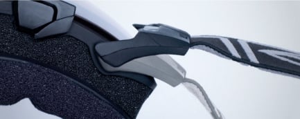 Articulating Outrigger Positioning System