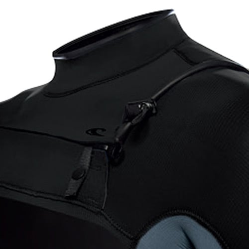 F.U.Z.E. Chest Zip Closure