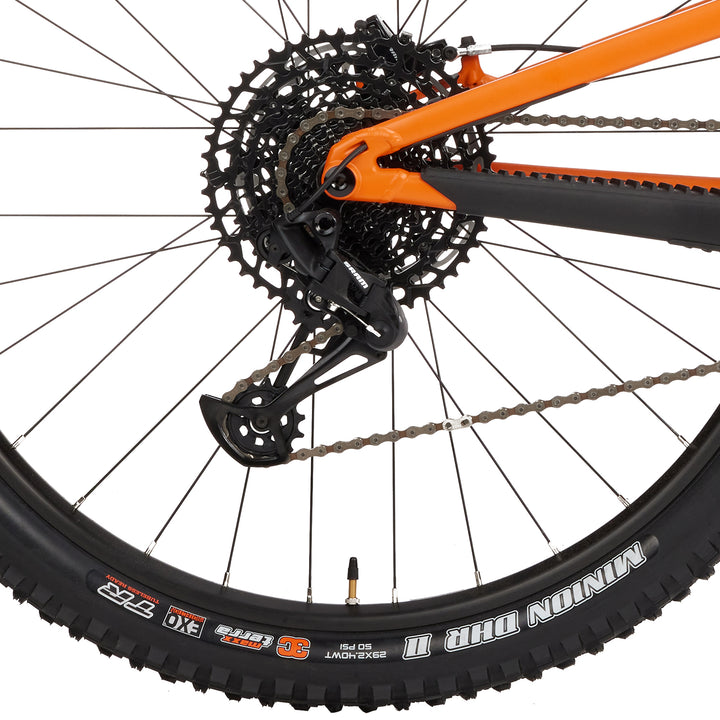 Santa Cruz Bicycles Hightower A D Complete Mountain Bike 2022 Matte Melon