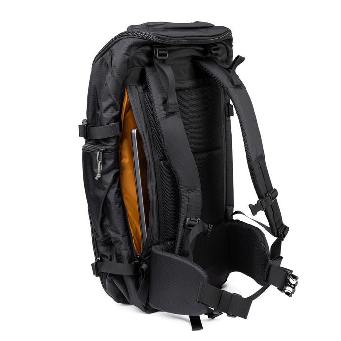 Roark Accomplice Mule 45L Bag Black