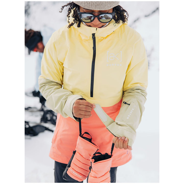 Burton AK 2L GORE-TEX Kimmy Anorak - Women's Buttermilk/Reef Pink/Mushroom