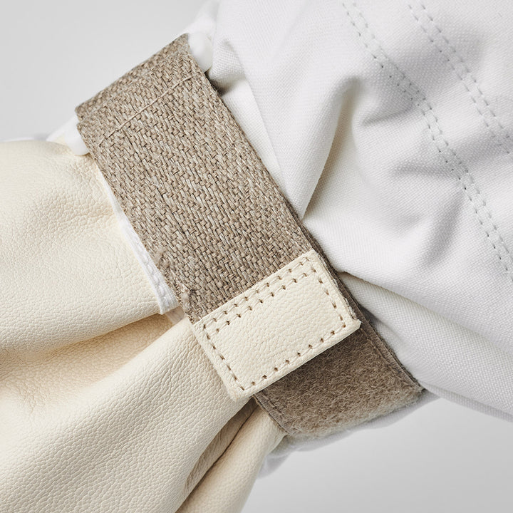 Hestra Mono Wool Mittens Off White