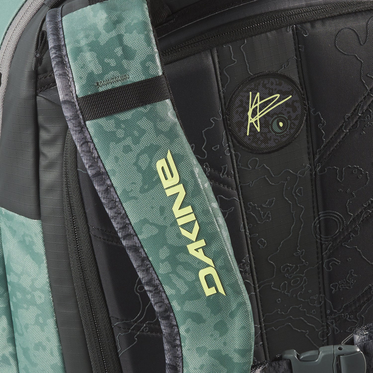 Dakine Team Mission Pro 32L Louif Paradis Backpack – evo