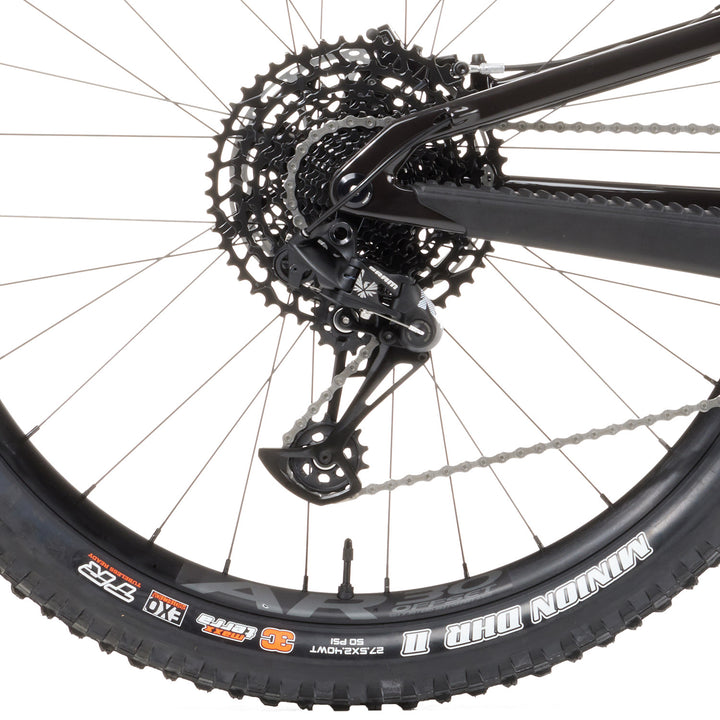 Santa Cruz 5010 5 C R Complete Mountain Bike 2024 Gloss Black