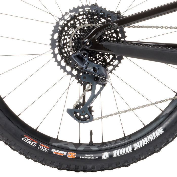 Santa Cruz 5010 5 C S Complete Mountain Bike 2024 Gloss Black