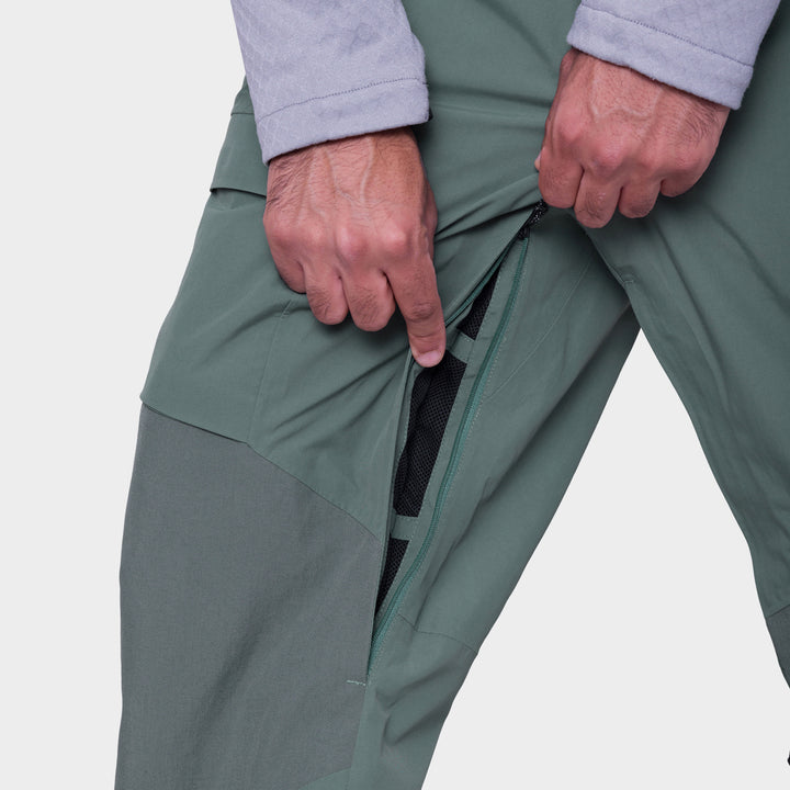 686 GORE-TEX Stretch Dispatch Bibs - Men's Cypress Green