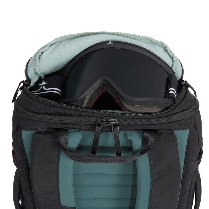 evo Sea to Sky 40L Carry On Bag Black