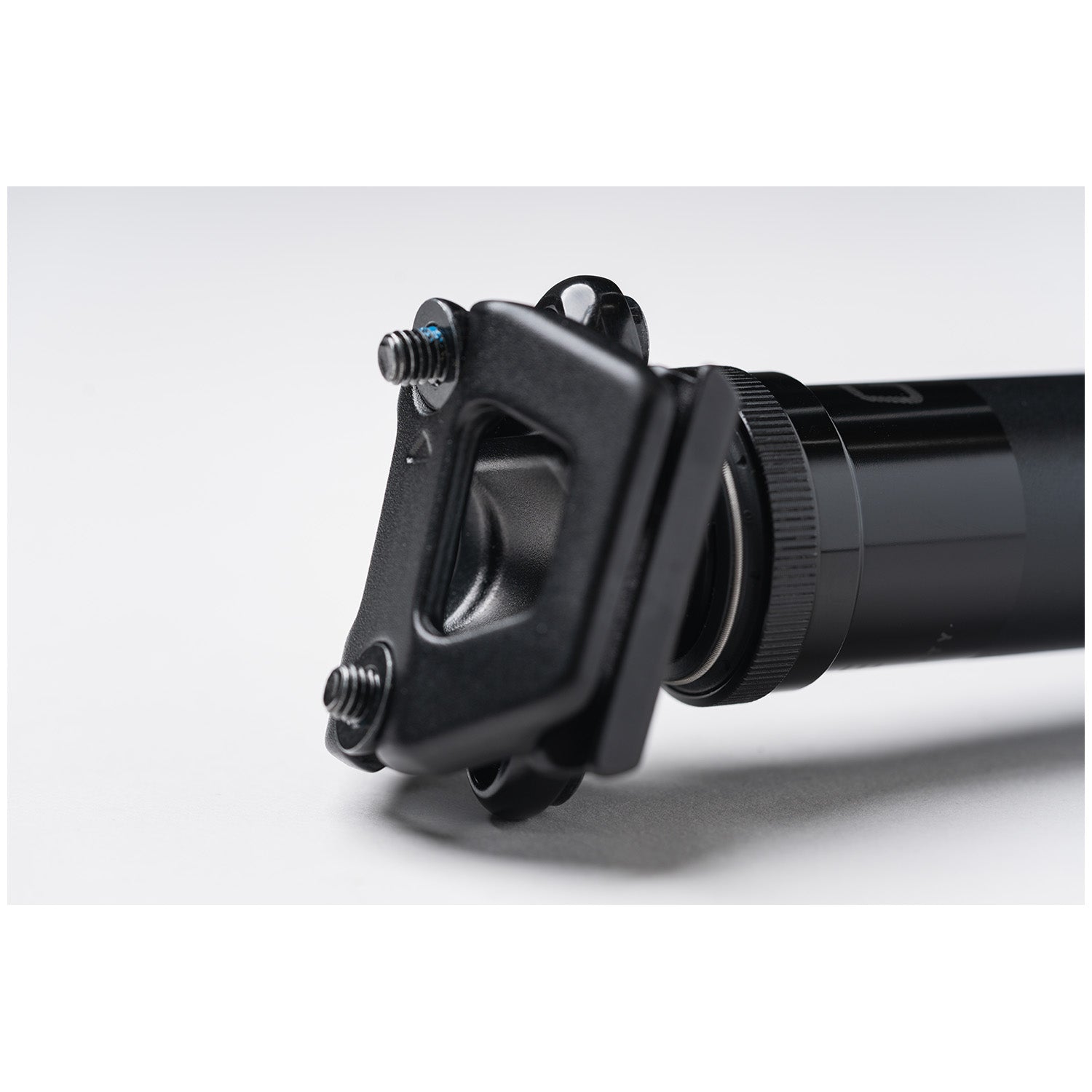 OneUp Components V3 Dropper Post - Thumbnail 2