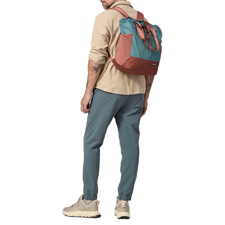 Patagonia Ultralight Black Hole® 27L Tote Pack Burl Red