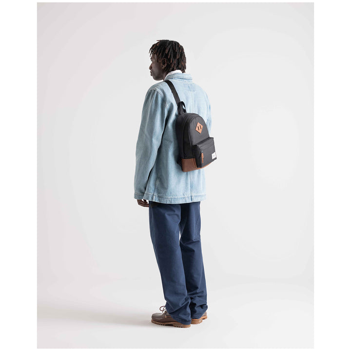 Herschel Supply Co. Heritage Field Trip Shoulder Bag OPEN
