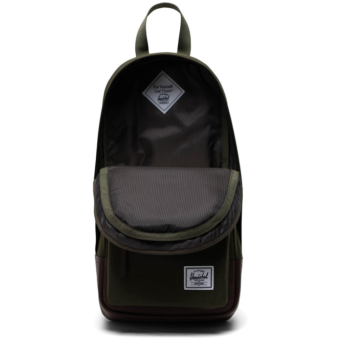 Herschel Supply Co. Heritage Field Trip Shoulder Bag OPEN