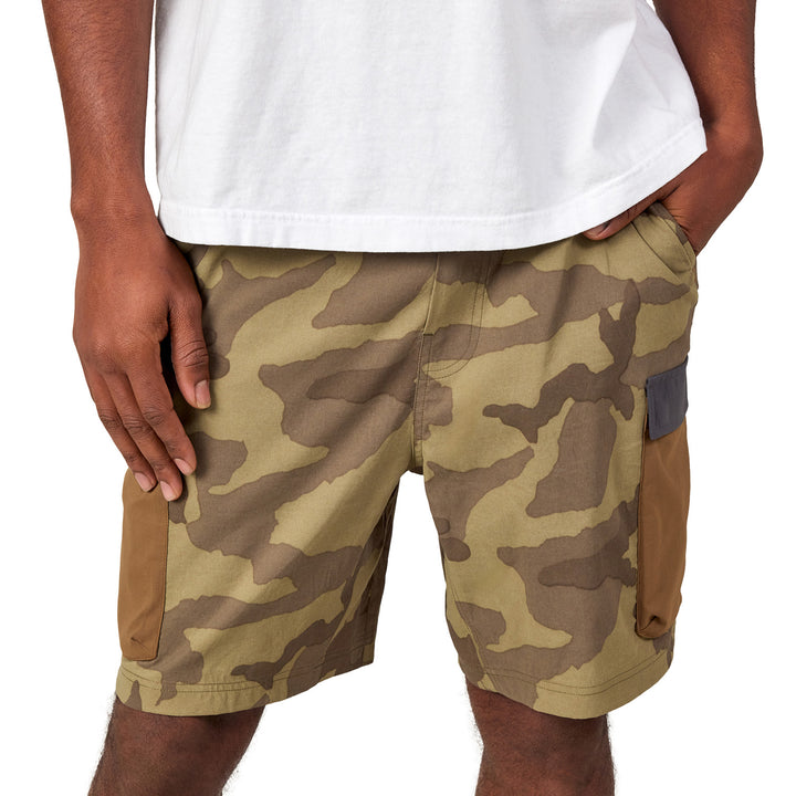 686 Traveler Featherlight Cargo-8" Inseam Shorts - Men's Sage Camo Colorblock