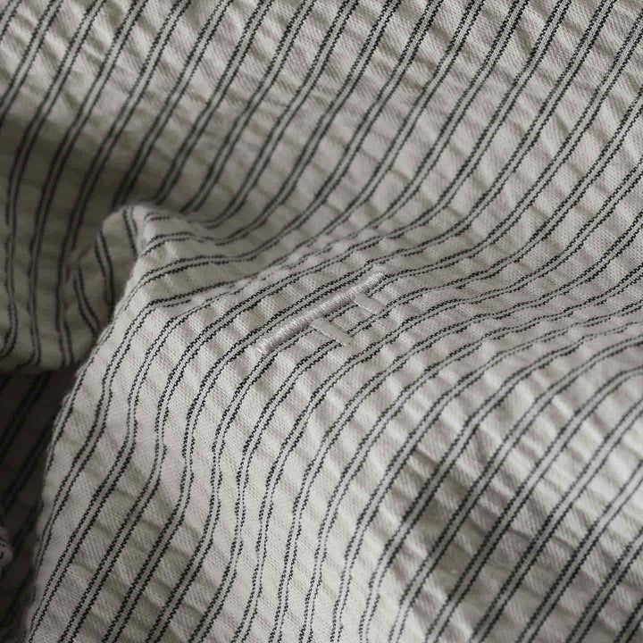 Former Broadcast Seersucker Short-Sleeve Shirt - Men's Bone/Black