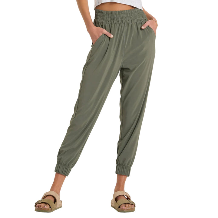 Vuori Villa Joggers - Women's Army