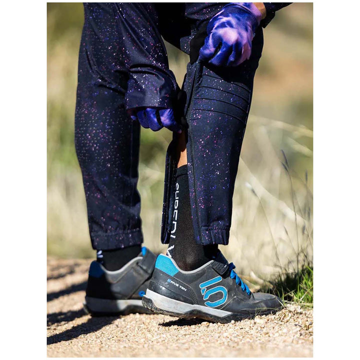 Shredly All Time Zipper Snap Mid-Rise Pants - Women's Galaxy Splatter