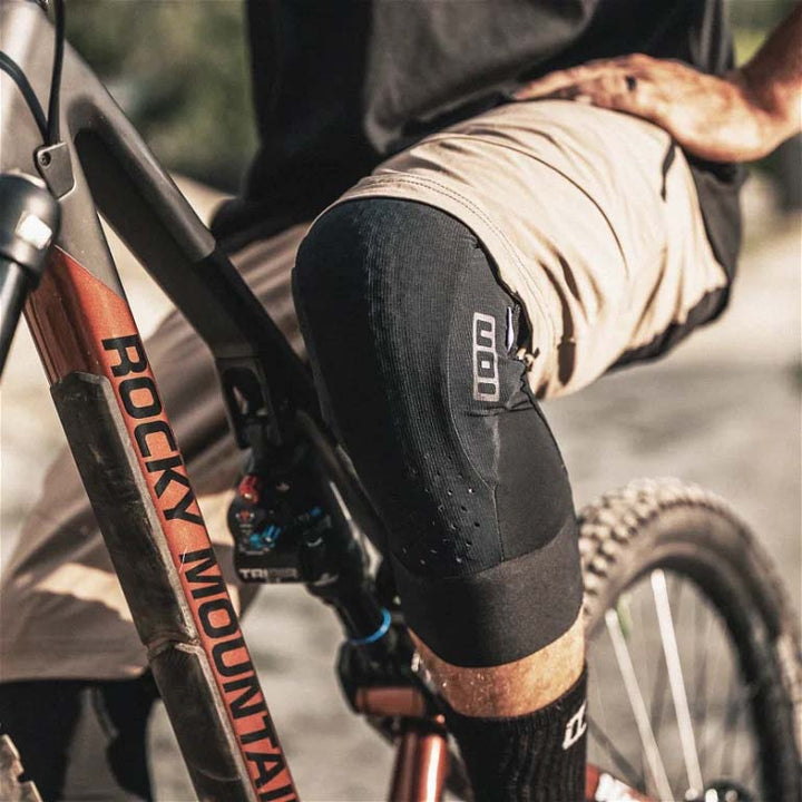 ION Arcon LT Knee Guards Black