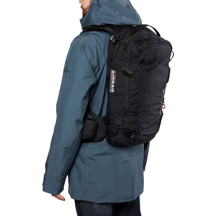 Dakine Poacher RAS 26L Backpack Black