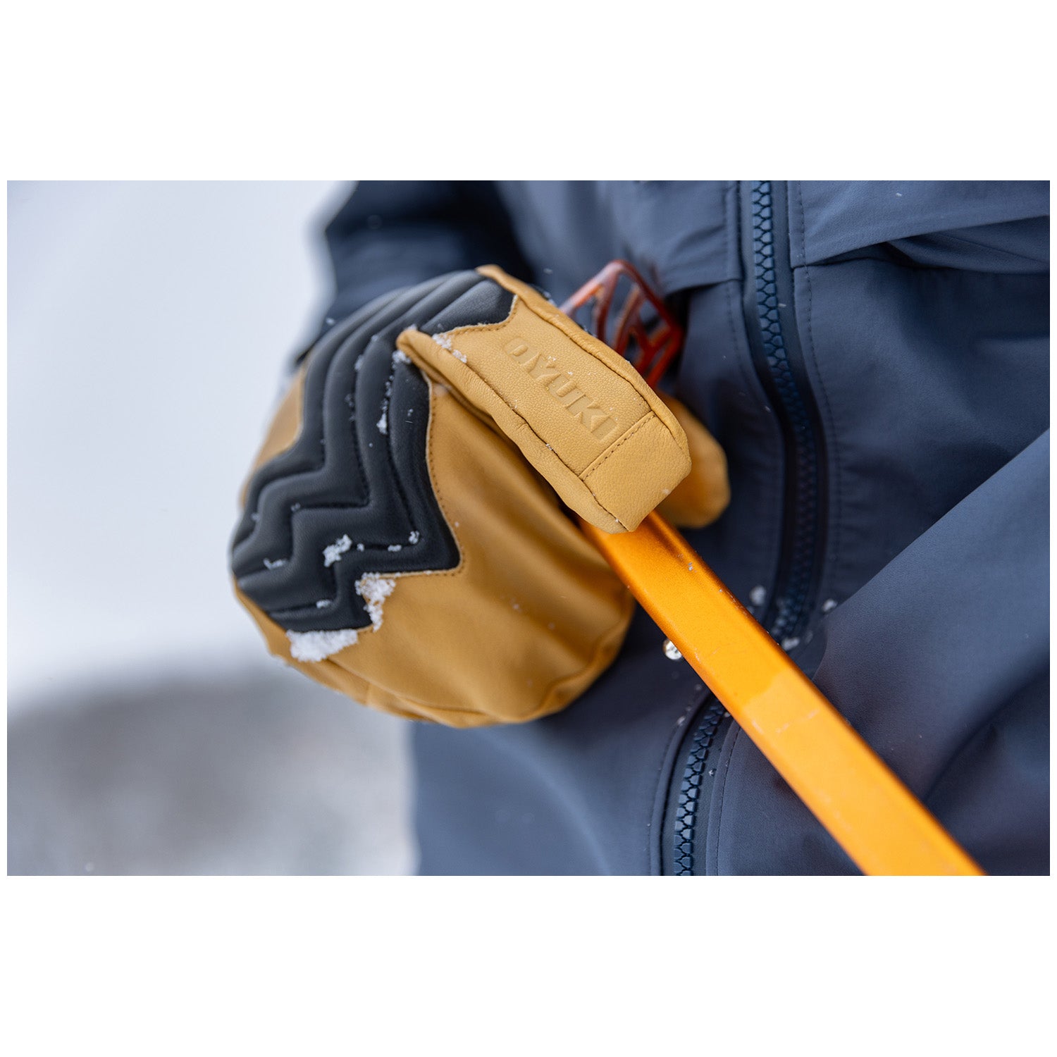 Oyuki Pep GORE-TEX Trigger Mitts Black::Black