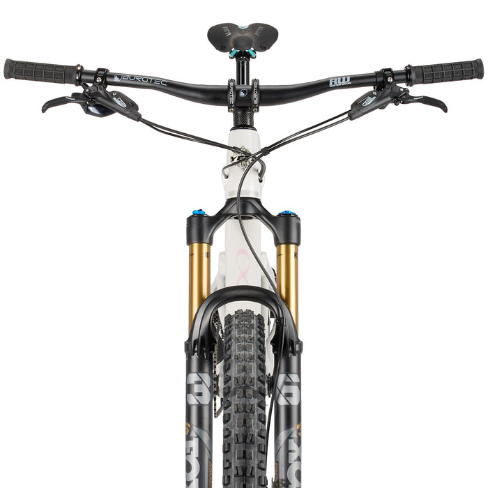 Yeti SB140 C2 Factory 27.5" Complete Mountain Bike 2023 Blanco