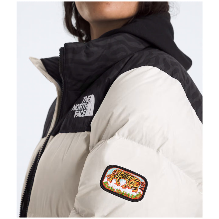 The North Face 1996 Retro Nuptse Jacket - Women's White Dune/TNF Black TNF Tiger Stripe Print