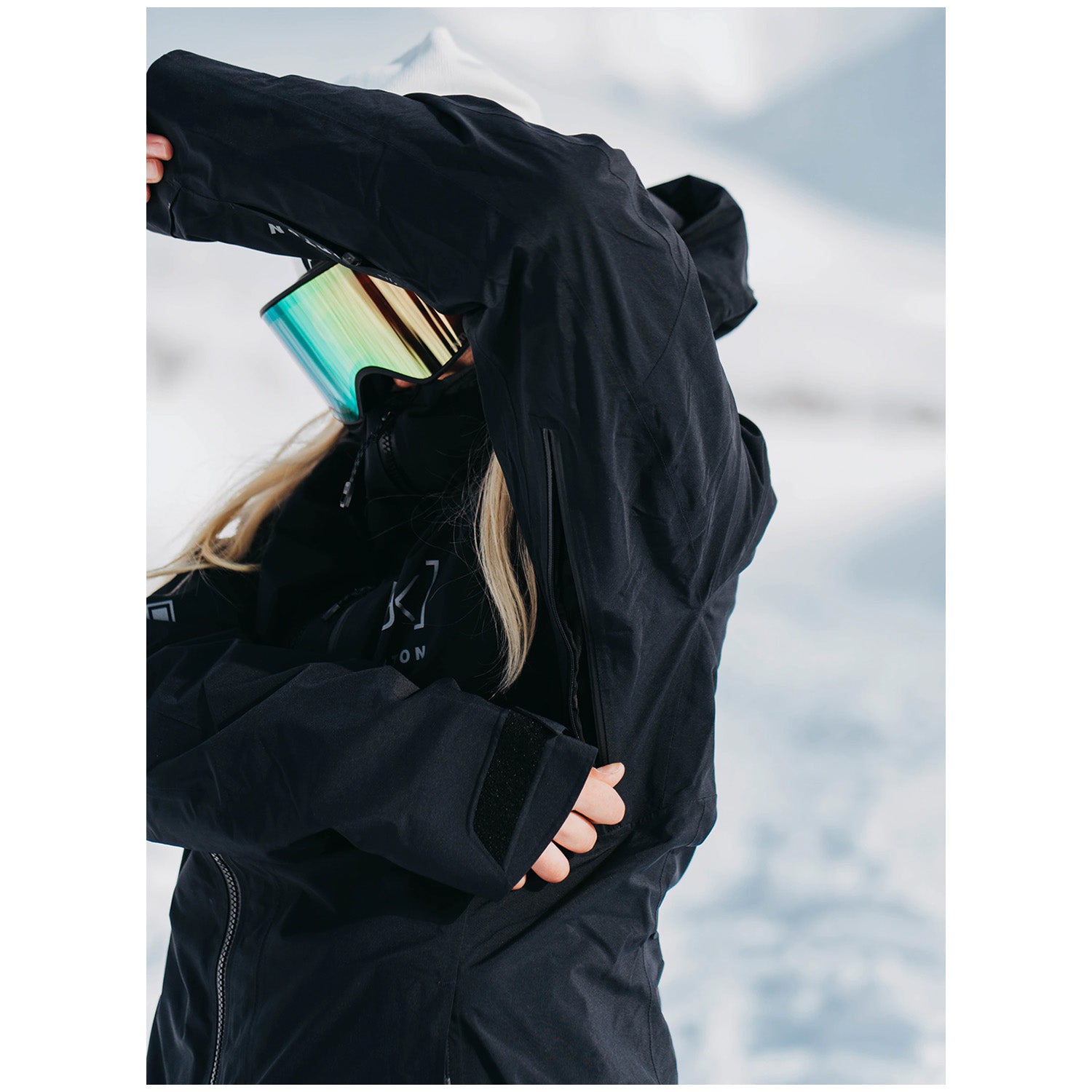 Burton AK Upshift GORE-TEX 2L Jacket - Women's – evo