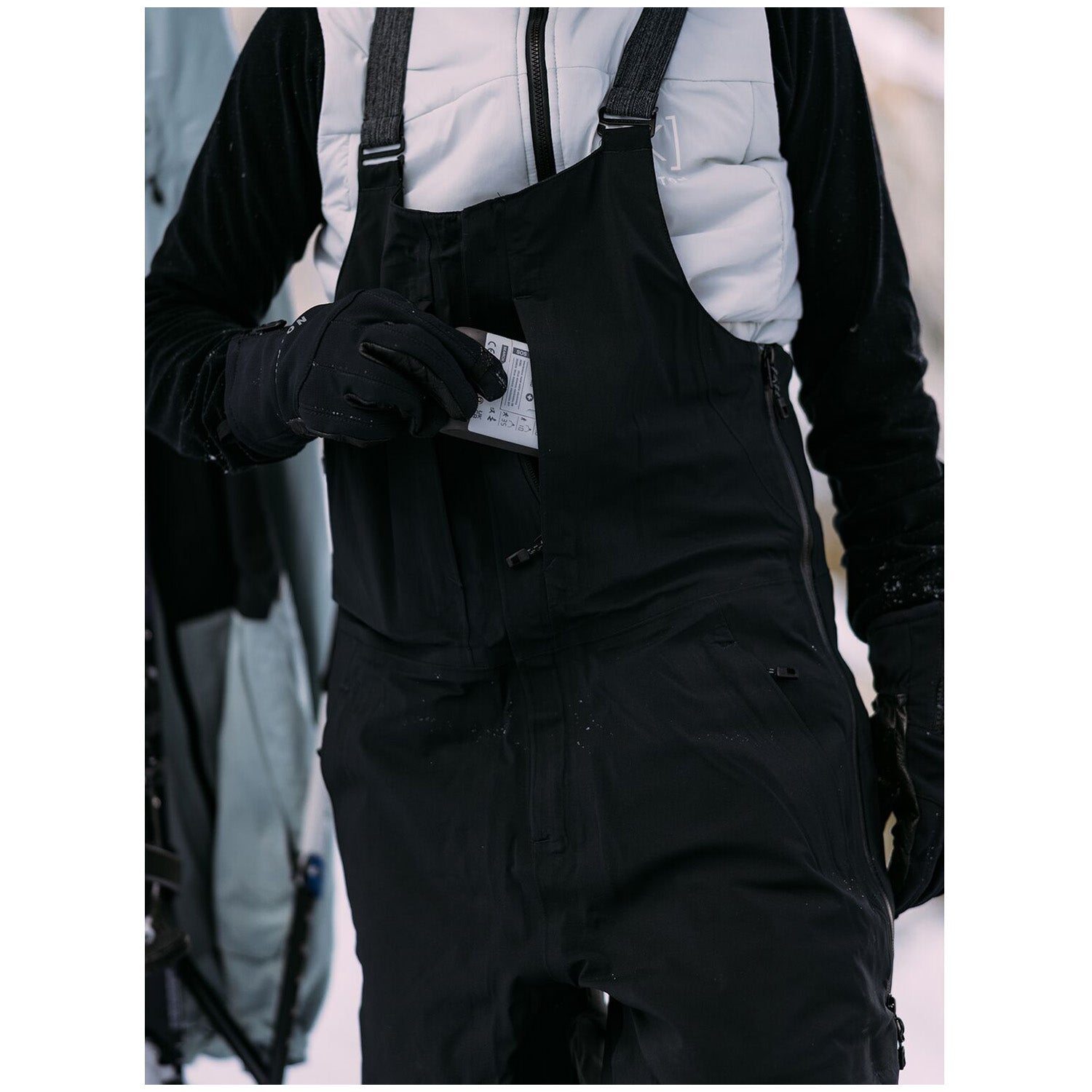 Burton [ak] Kimmy GORE-TEX 3L Stretch Bibs - Women's – evo