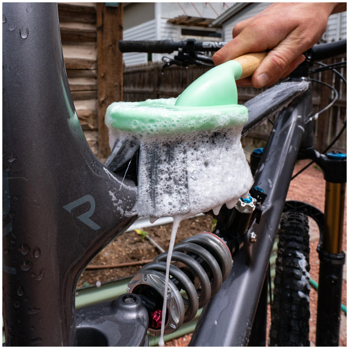 mountainFLOW Bamboo Frame Cleaning Brush