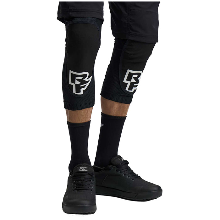 Race Face Covert Knee Guards Stealth