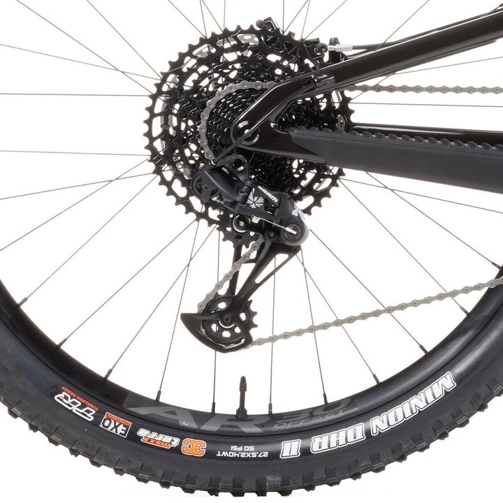 Santa Cruz 5010 5 C R Complete Mountain Bike - Blem 2024 Gloss Black