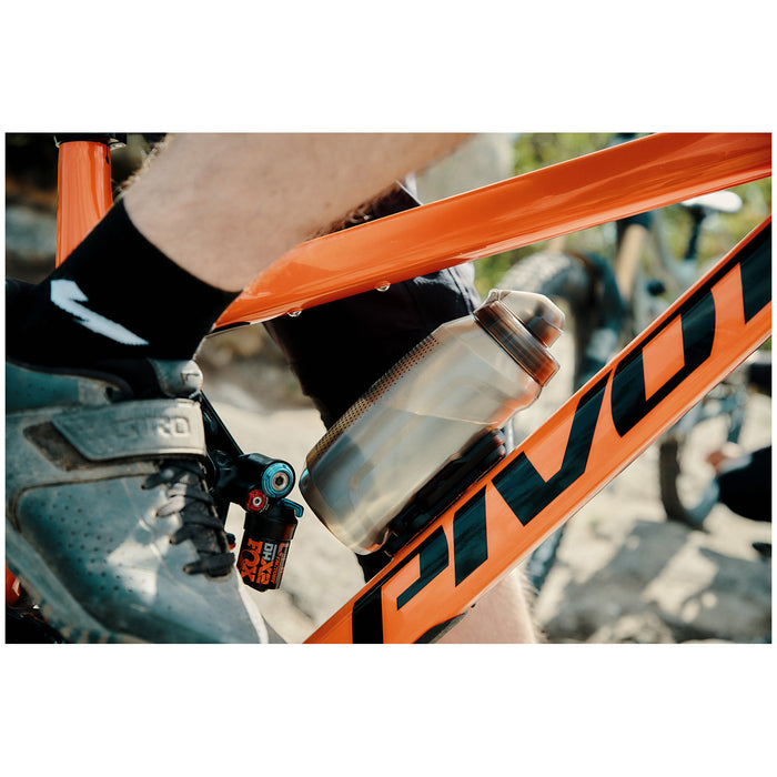 Fidlock Twist 750 25oz Compact Water Bottle with Bike Base Smoke