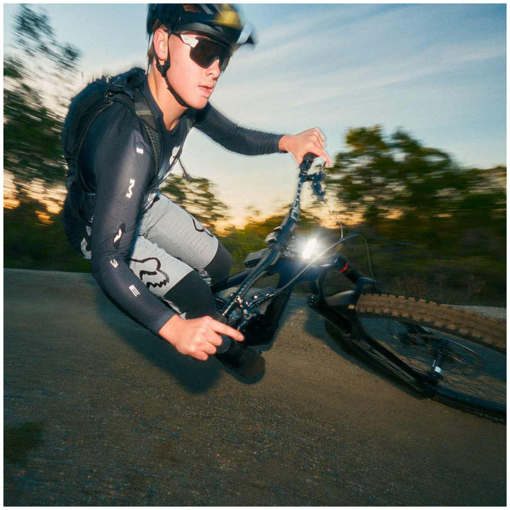 Knog Blinder X 1800 Front Bike Light + 10,000 mAh Battery Black