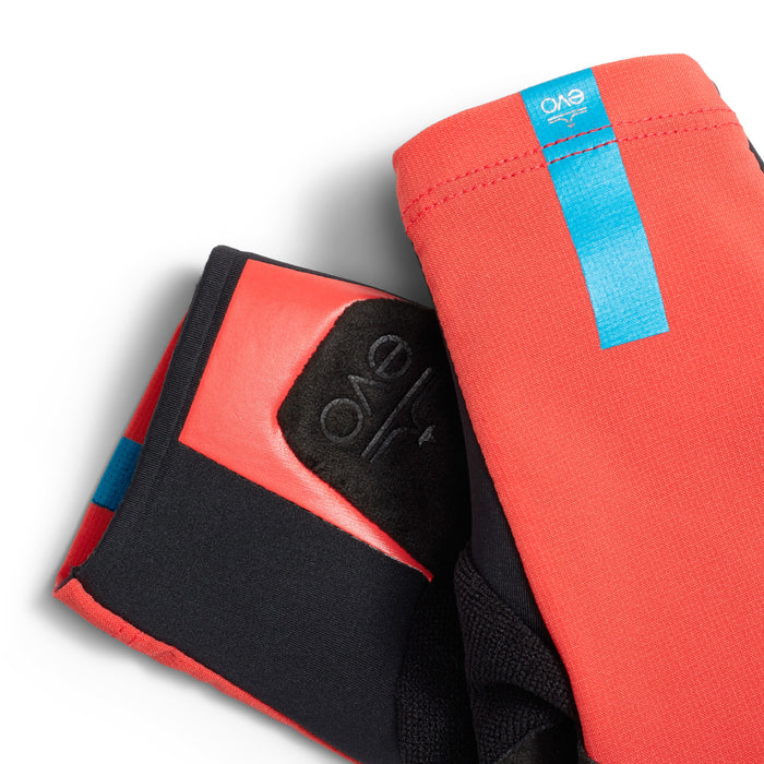 evo Lightweight Bike Gloves - Women's Salmon