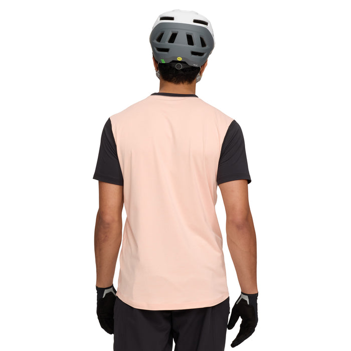 evo Trail Pocket T-Shirt Dusty Pink / Black