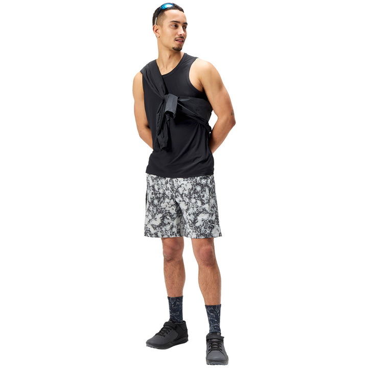 Endura SulTrac Humvee 8" Shorts Dispersed Floral