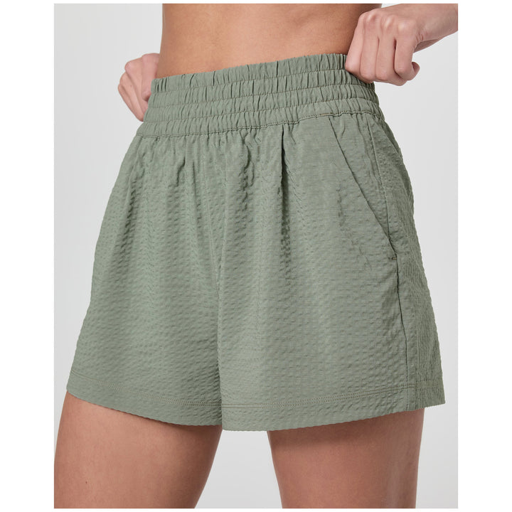 Vuori Villa Textured Shorts - Women's Laurel
