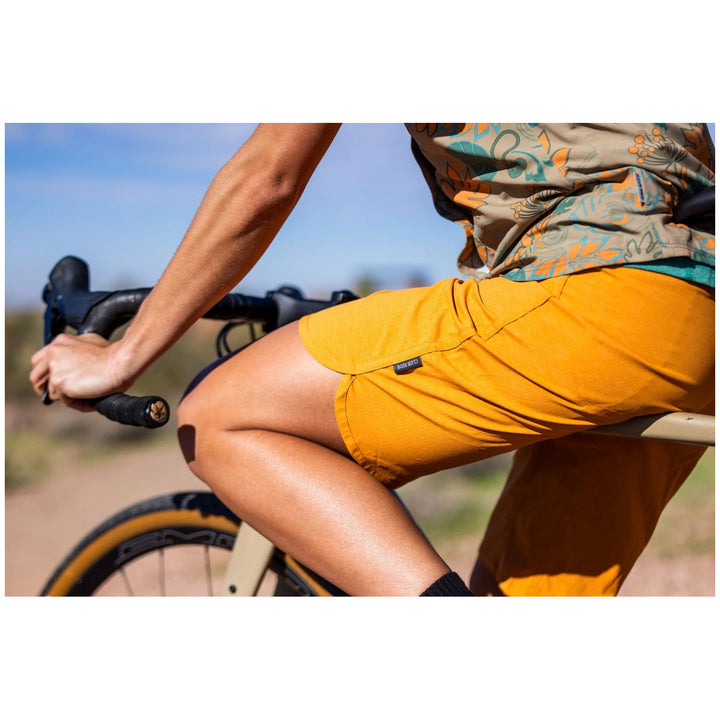 Club Ride Savvy 11" Shorts - Women's Nugget
