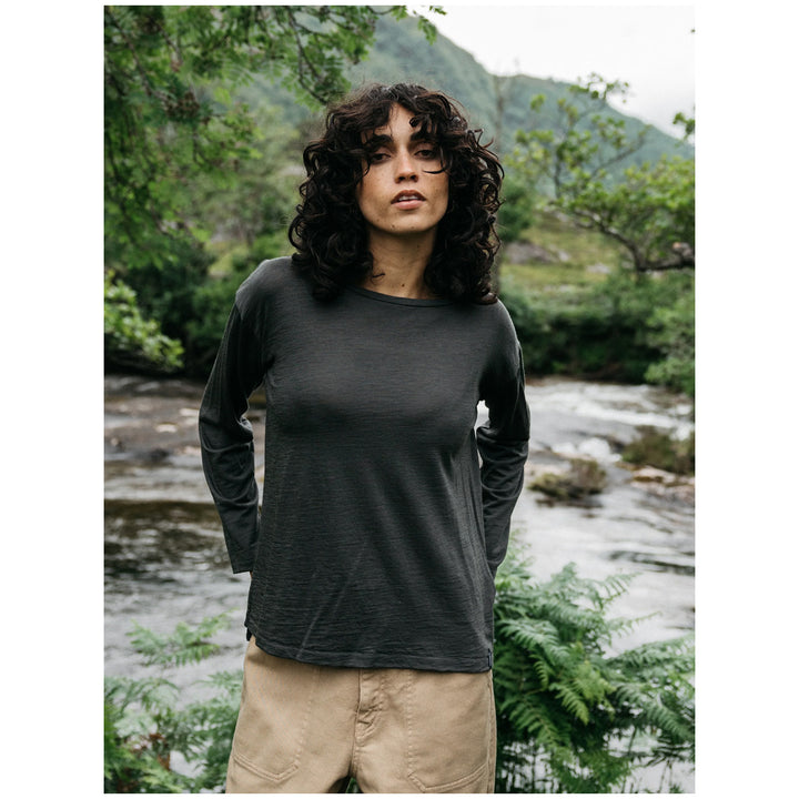 Finisterre Seeker Merino Long-Sleeve Tee - Women's Raven