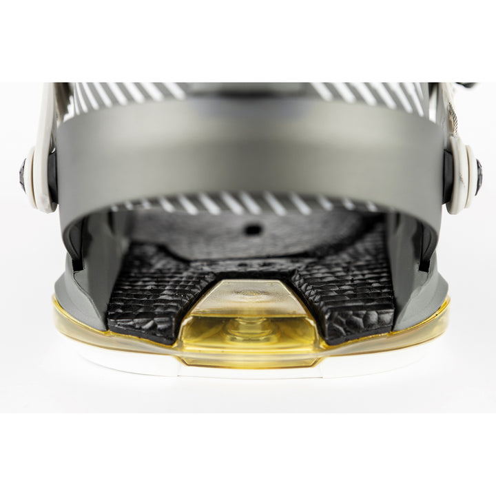 nitro phantom snowboard bindings (ULTRA BLACK) 2025 Thanks to its baseplate with lightweight fiberglass technology Nitro Phantom Snowboard Binding -
