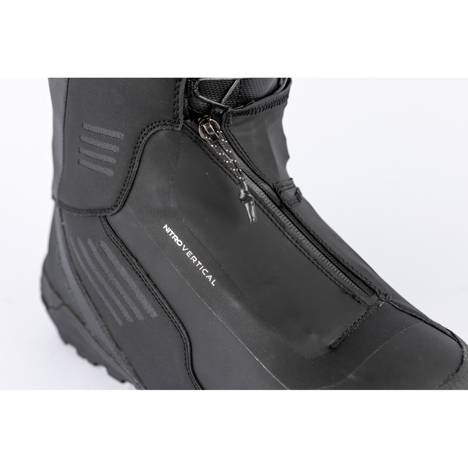 Nitro Vertical TLS + Snowboard Boots 2026 – evo