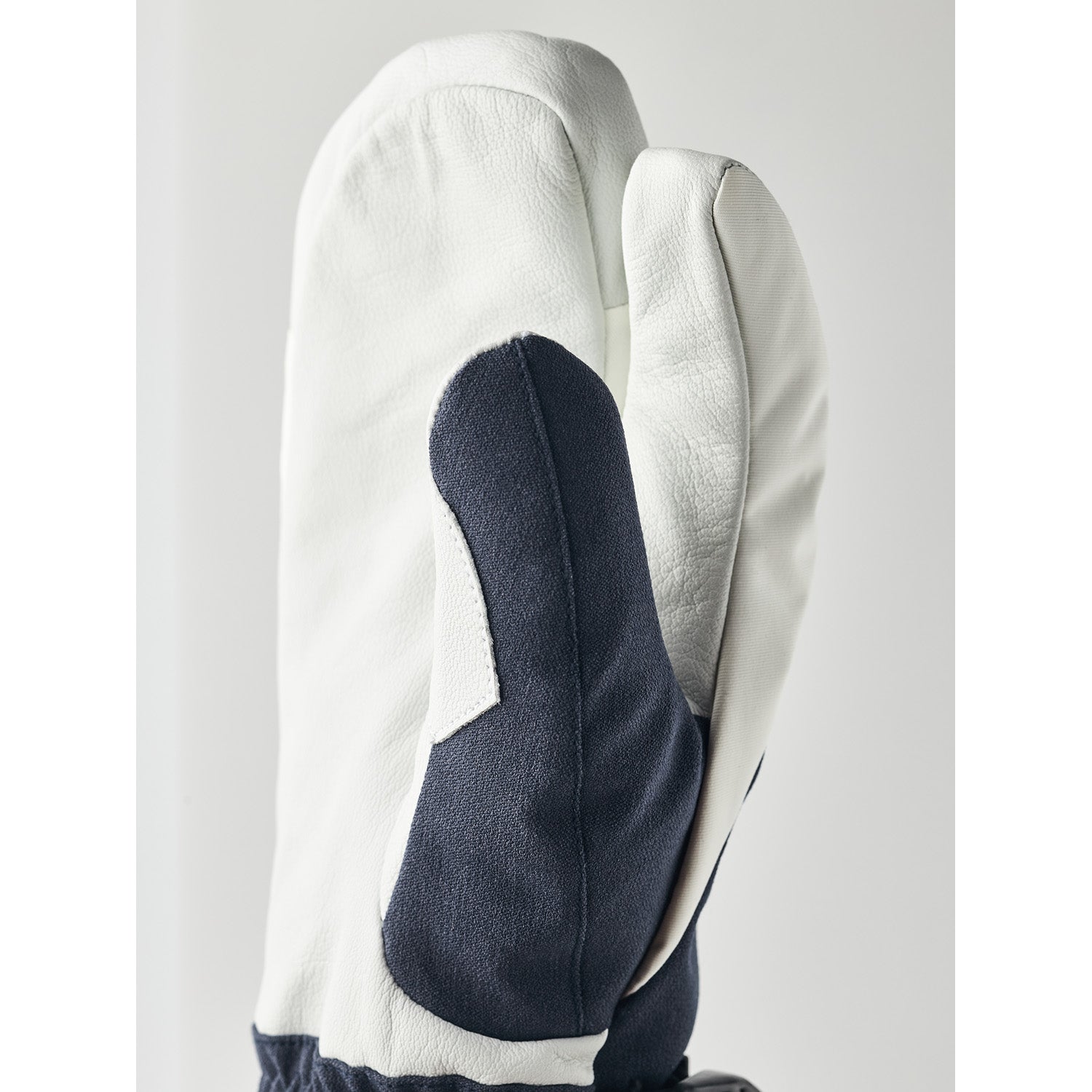 Hestra Powder Gauntlet 3 Finger Mittens – evo