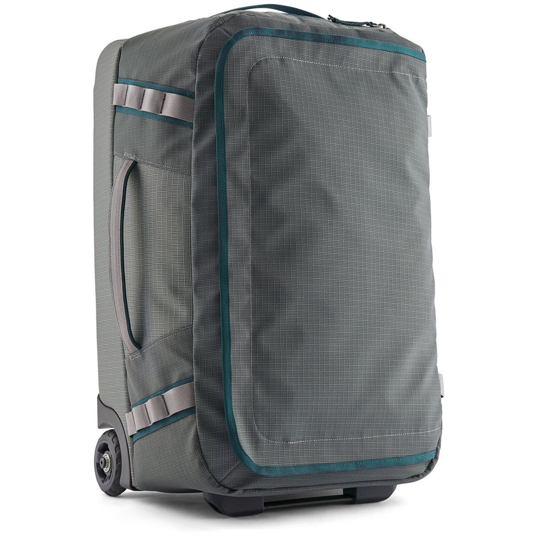 evo patagonia duffel Black Hole 40L A large opening to the main compartment allows quick access to the interior of this Patagonia duffel Patagonia Black Hole Wheeled Duffel