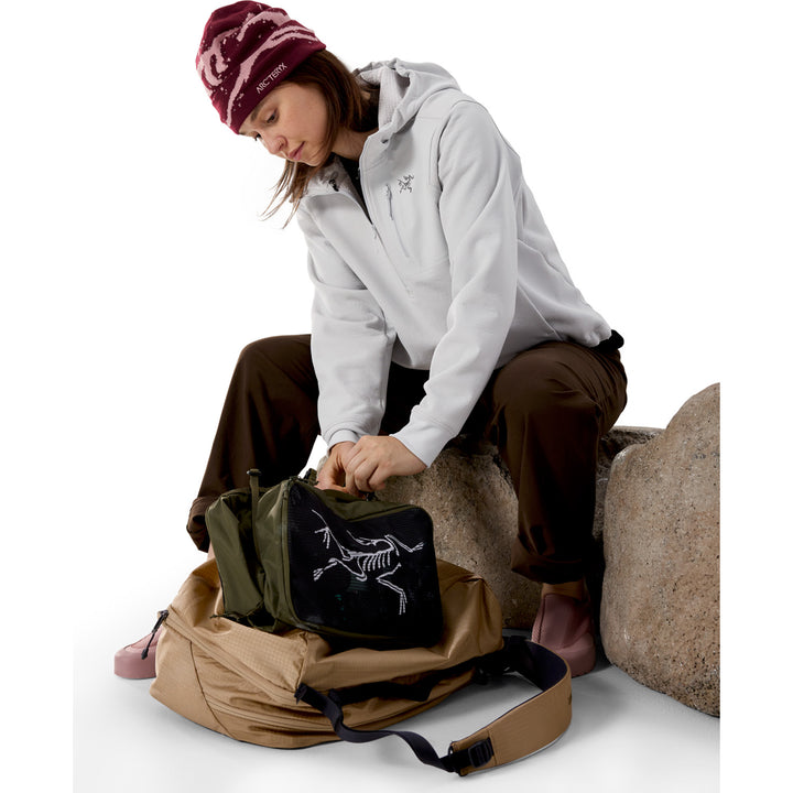 Arc'teryx Aestas Pullover Hoodie - Women's Solitude