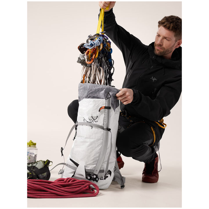 Arc'teryx Alpha SL 30 Backpack White Light