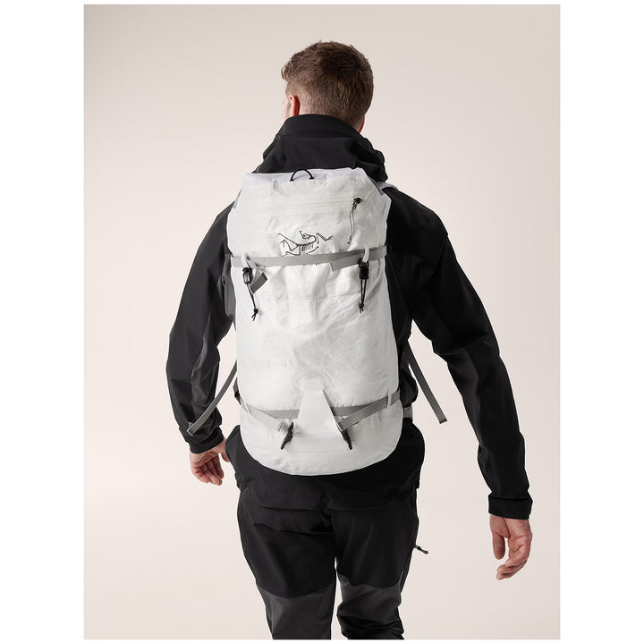 Arc'teryx Alpha SL 30 Backpack White Light
