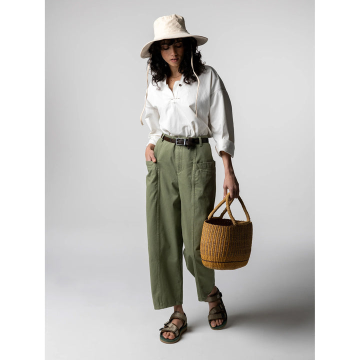 Finisterre Croft Barrel Trouser - Women's Bayleaf
